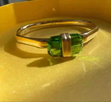 Swarovski 그린 크리스탈 팔찌 / 박스 없음.