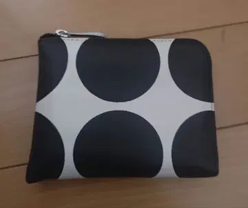 kawakawa 카와카와 화이트 블랙 도트 지갑