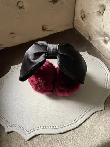 시착만 한 상품 컨디션 최상 케이트 스페이드 새틴 리본 포함 퍼 귀도리