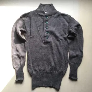 쇼와 레트로 울 하이넥 스웨터
