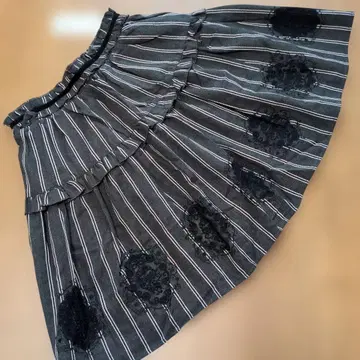 택 포함 미사용 엑시즈팜 그레이 스트라이프 플레어 스커트