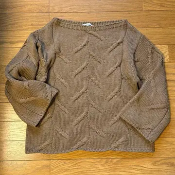 울 100% plage 케이블 짜임 보트넥 니트 스웨터 (브라운)