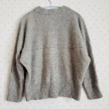 데프레 울 니트