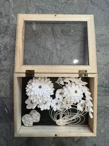 머리 장식 박스 포함 츠마미자이쿠 & 미즈히키