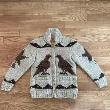 Canadian Sweater Company Ltd. 스웨터 카우친