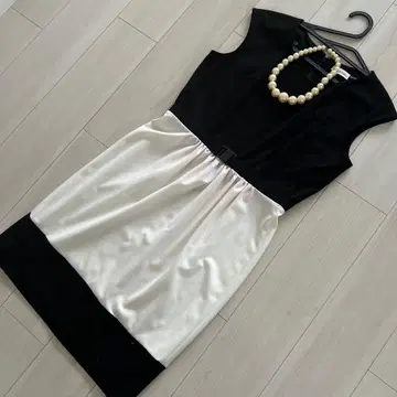 캘빈클라인 콤비 화이트 블랙 원피스