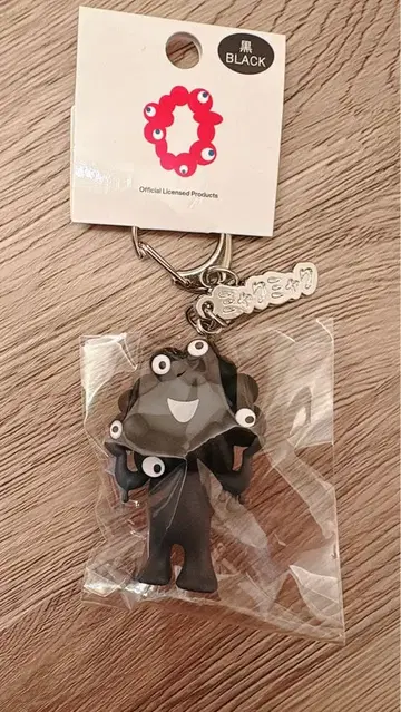 블랙 미야쿠미야쿠 입체 PVC 플레이트 부착 키링