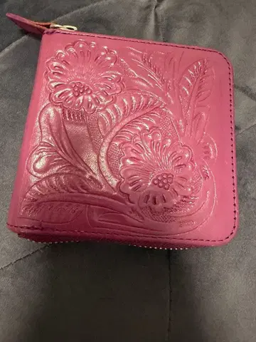 Cutting Ties 꽃무늬 접이식 지갑