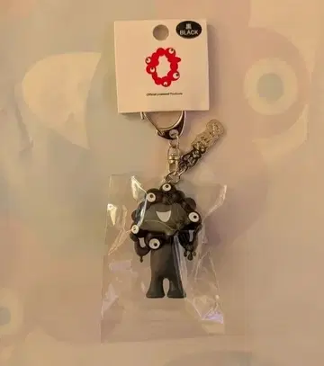 블랙 미야쿠미야쿠 입체 PVC 키링