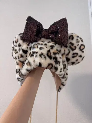 디즈니 리조트 레오파드 무늬 귀도리 모자