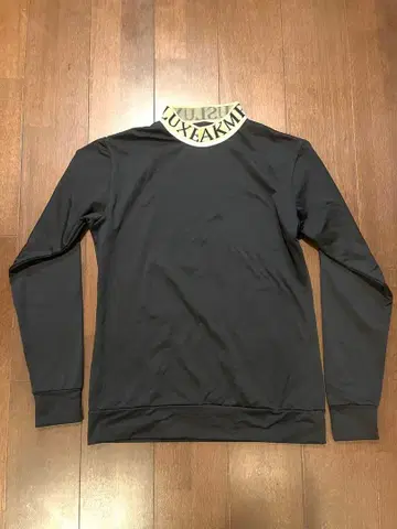 LUXEAKMI 로고 트레이닝복 블랙