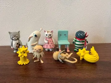 히구치 유코 피규어 / 코하루 냥코 히토츠메짱 츠치구리 등 9개 세트