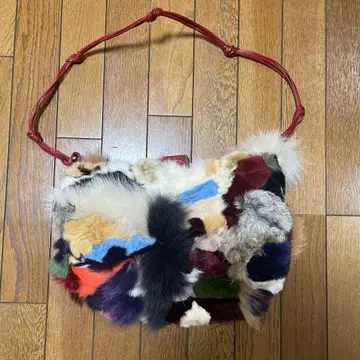 Mille 멀티 컬러 퍼 숄더백