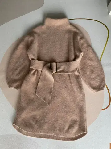 SNIDEL 베이지 터틀넥 니트 원피스