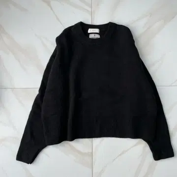 kagure 카구레 해밀턴 울 크루넥 니트 어반 리서치