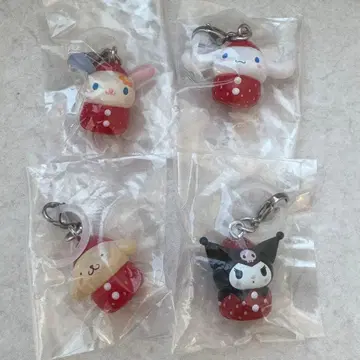 산리오 캐릭터즈 딸기 표시 액세서리