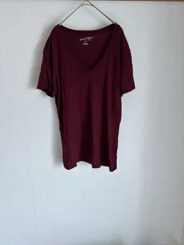 Universal Thread 버건디 V넥 T셔츠 [ M사이즈 ]