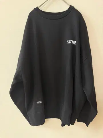 가격 인하 불가 FLUTTER 플러터 로고 맨투맨 XL 사이즈 블랙