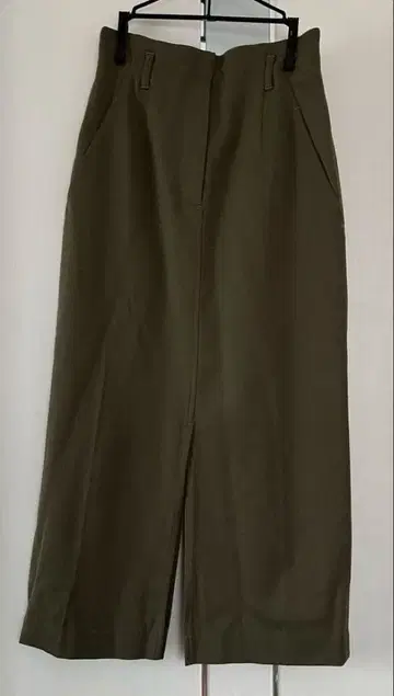 allureville 앞뒤 슬릿 타이트 스커트 올리브 카키