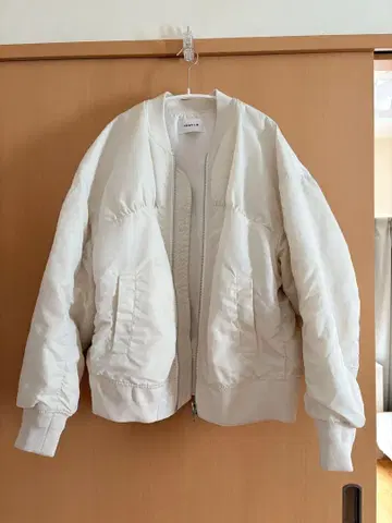 FRAY I.D 루즈 개더 MA-1 자켓 (0/S)