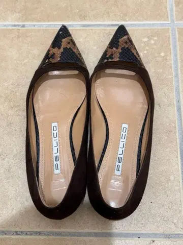 PELLICO 플랫슈즈 37 사이즈