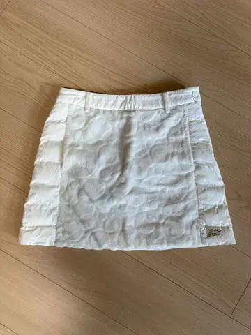 뉴발란스 퀼팅 스커트 사이즈 0