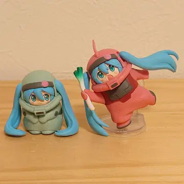 샤아 자쿠 인형 + 자쿠 인형 앉은 모습 건담 x 미쿠 피규어 컬렉션