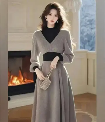 그레이 블랙 V넥 니트 롱 드레스
