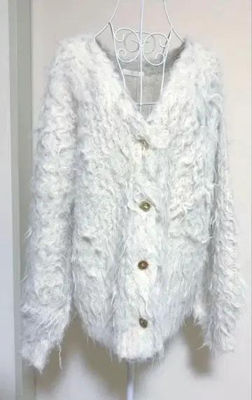 Chico 퍼 마감 화이트 가디건