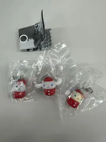 산리오 캐릭터즈 딸기 메지루시 액세서리 3세트