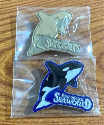 레어 카모가와 씨월드 랜덤 핀 배지 범고래 골드