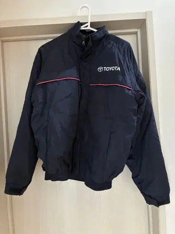 TOYOTA 점퍼 네이비 빨간색 라인
