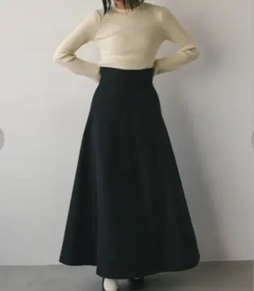 STYLE MIXER 헴 패널 플레어 스커트