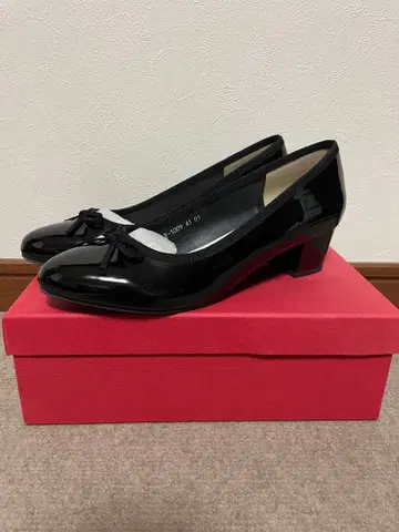 [ 미사용 ] 오리엔탈 트래픽 블랙 에나멜 펌프스 레인 슈즈
