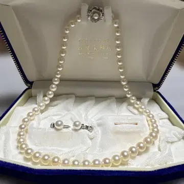 화이트 펄 목걸이와 귀찌 세트