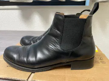 블랙 가죽 사이드 고어 부츠 뷰티 앤 유스 애로우즈