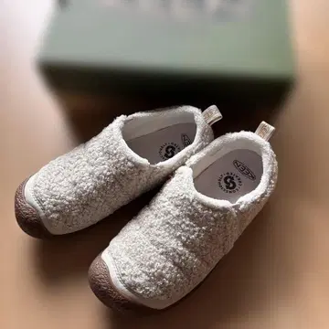 킨 keen 미사용 새상품 하우저 투 25cm