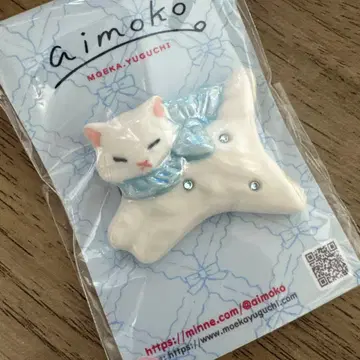aimoko 화이트 고양이 브로치 파랑 리본
