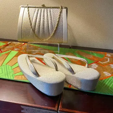 사가니시의 고급스럽고 고귀한 분위기 가득한 조리 백 세트 새상품