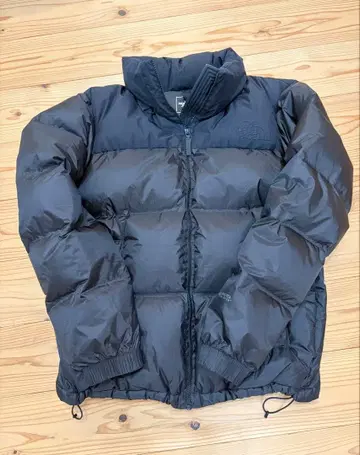 THE NORTH FACE 한정판 모델 눕시 블랙 다운 자켓