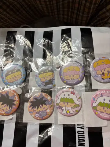 미개봉 새상품 밀모데퐁 마루쿠지 캔 배지 & 키링 컴프 세트