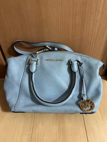 MICHAEL KORS 라이트 블루 숄더백