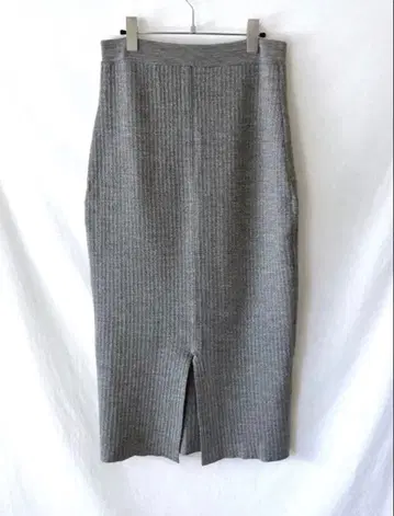 새상품급 theory luxe 울 니트 롱 스커트 38