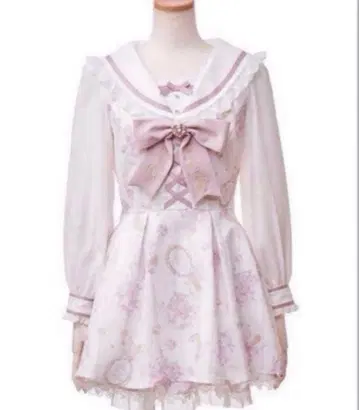 LIZLISA 리즈리사 주얼리 패턴 셋업 화이트