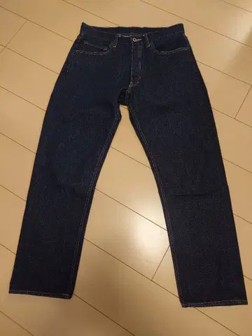 OUTIL 우티 도넛 버튼 테이퍼드 셀비지 데님 30