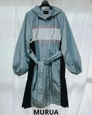 MURUA 나일론 롱 코트 볼륨 소매