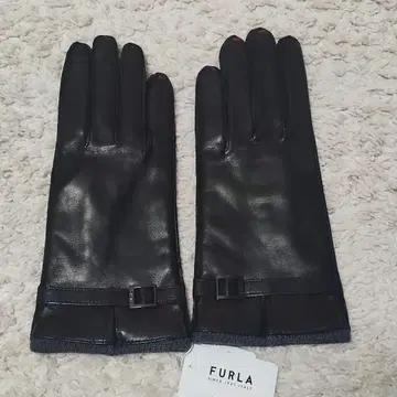 FURLA 블랙 가죽 장갑 20cm