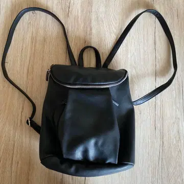 블랙 럭색 백팩