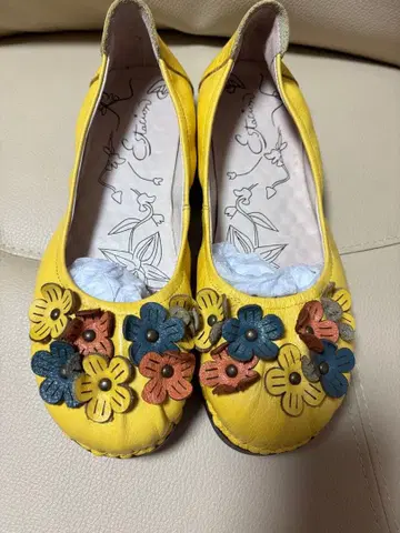 에스타시온 꽃의 귀여운 신발