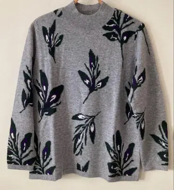캐시미어 100% 꽃무늬 스웨터